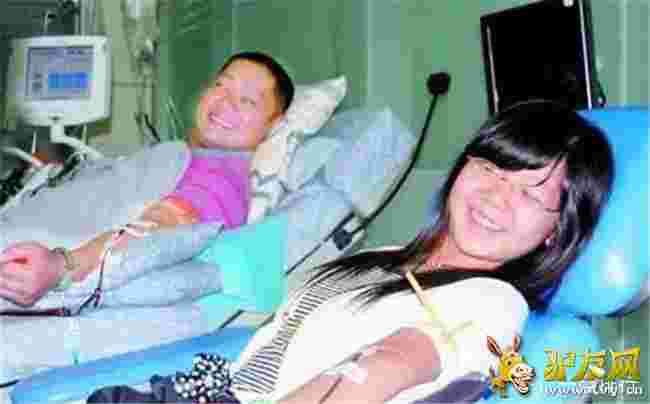 ��Ů���IѪ�cף���˶Y