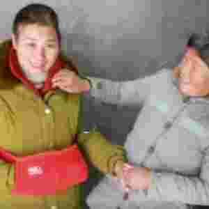 �������ֲ�ϱ ϱ�D�с���һ��ͺ�������