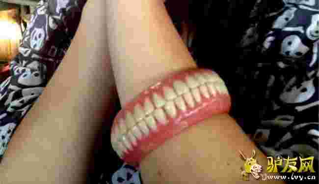 �������C