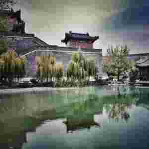 ����������ɽ�|ʡ�˴����΄ٵ���̩ɽ��ͻȪ���x������Ҳ����