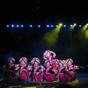 ����׃�þӣ�ǭ���ϣ�������+���������ο� ����ס�l��